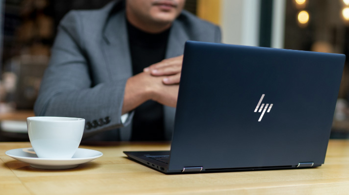 HP Elite Dragonfly Feature Image